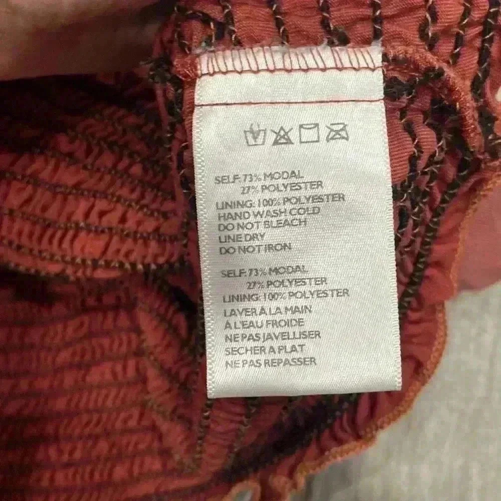 Urban Outfitters Emma Cupro Smocked Cami Crop Top Size Medium - Picture 6 of 7